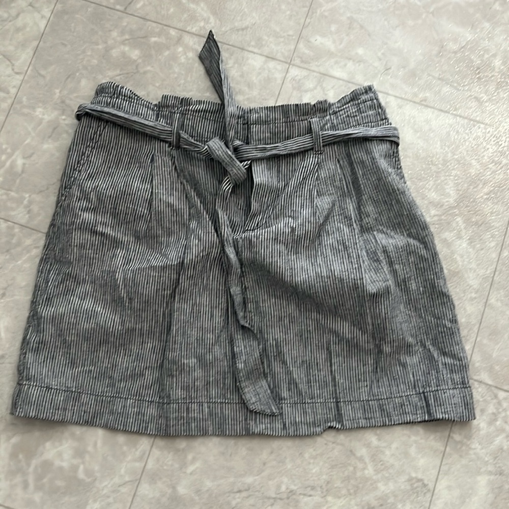 NEW Loft Dk Gray Striped Skirt 10